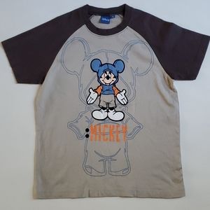 🔴Bundle 2 items for $15🔴 T-shirt